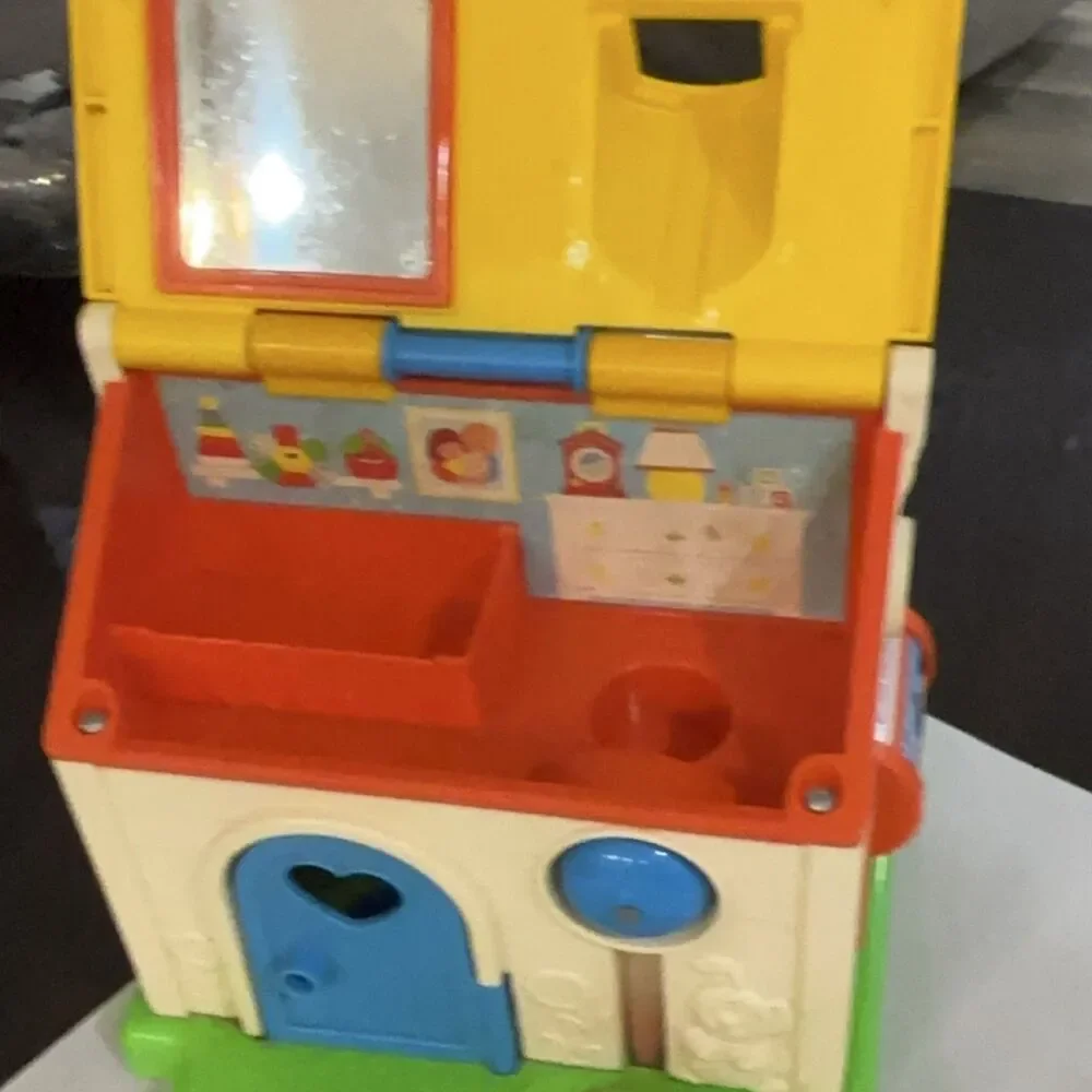 Fisher-Price Discovery Cottage 136 Toy House 1984 for Jumbo Little People